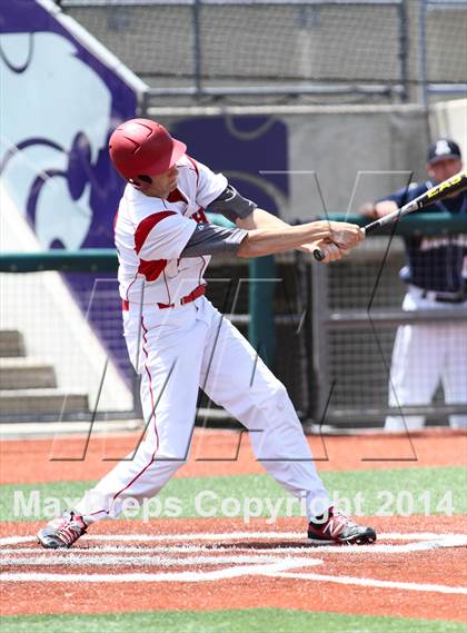 Thumbnail 1 in Shawnee Heights vs Aquinas (KSHSAA 5A Playoff) photogallery.