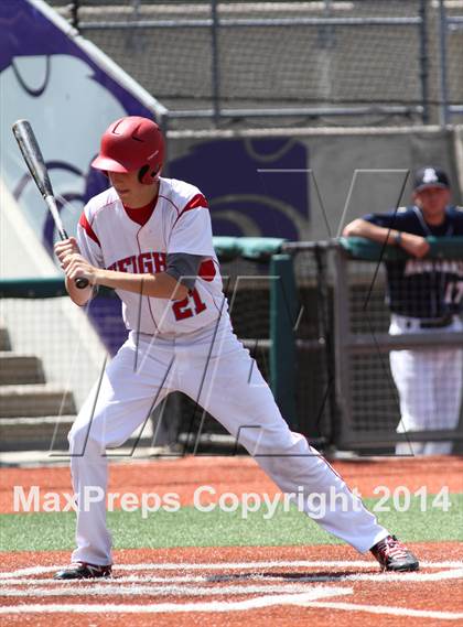 Thumbnail 1 in Shawnee Heights vs Aquinas (KSHSAA 5A Playoff) photogallery.