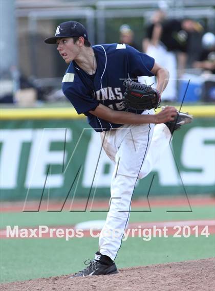 Thumbnail 3 in Shawnee Heights vs Aquinas (KSHSAA 5A Playoff) photogallery.