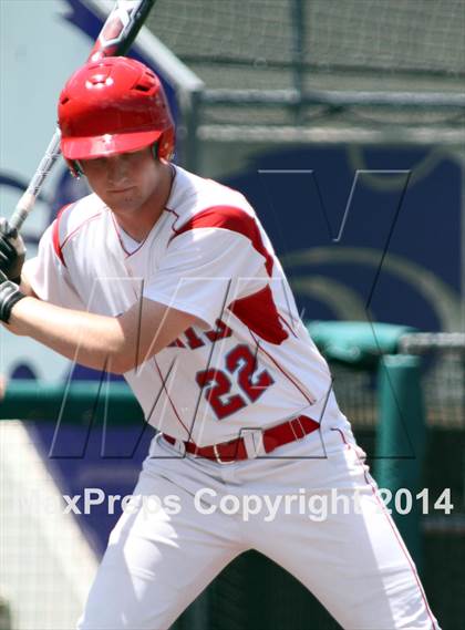 Thumbnail 2 in Shawnee Heights vs Aquinas (KSHSAA 5A Playoff) photogallery.