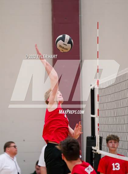 Thumbnail 1 in New Palestine @ Covenant Christian photogallery.