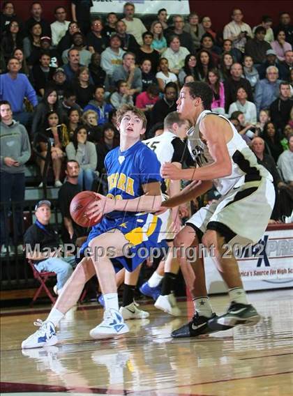 Thumbnail 2 in Serra vs. Archbishop Mitty (CIF CCS D2 Final) photogallery.