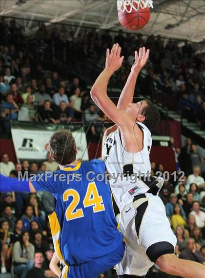 Thumbnail 2 in Serra vs. Archbishop Mitty (CIF CCS D2 Final) photogallery.
