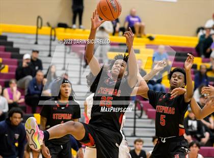 Thumbnail 3 in Archbishop Stepinac vs. Perry (Hoophall West Invitational) photogallery.