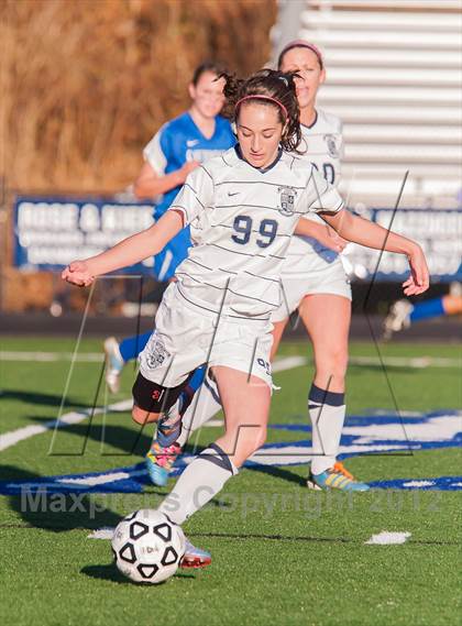 Thumbnail 2 in Immaculate vs Old Saybrook (CIAC Class S Quarterfinal) photogallery.