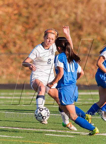 Thumbnail 3 in Immaculate vs Old Saybrook (CIAC Class S Quarterfinal) photogallery.