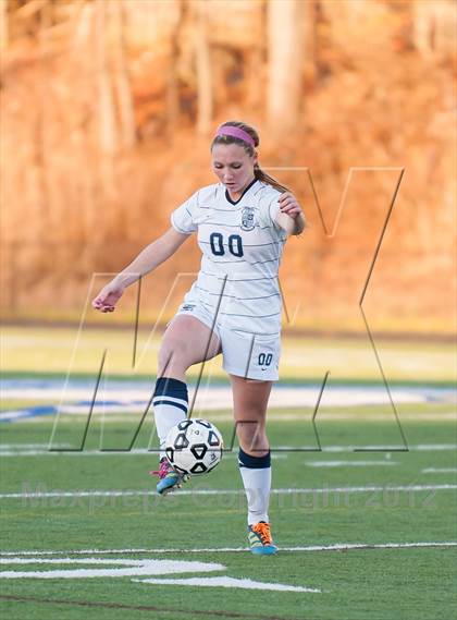 Thumbnail 2 in Immaculate vs Old Saybrook (CIAC Class S Quarterfinal) photogallery.