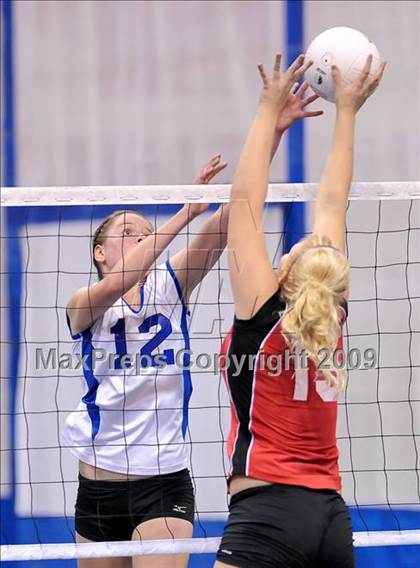 Thumbnail 1 in St. Francis vs. Rocklin (CIF SJS D2 Final) photogallery.