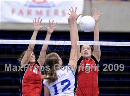 Thumbnail 2 in St. Francis vs. Rocklin (CIF SJS D2 Final) photogallery.