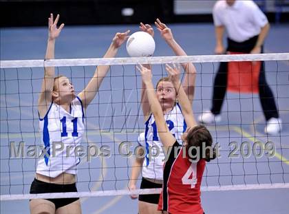 Thumbnail 1 in St. Francis vs. Rocklin (CIF SJS D2 Final) photogallery.