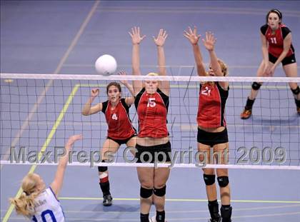 Thumbnail 2 in St. Francis vs. Rocklin (CIF SJS D2 Final) photogallery.