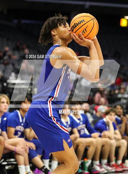Thumbnail 2 in Christian Brothers vs. Sacramento (CIF SJS Division 3 Final) photogallery.
