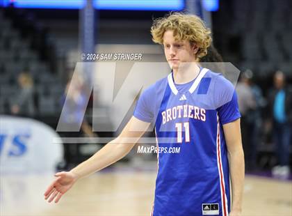 Thumbnail 2 in Christian Brothers vs. Sacramento (CIF SJS Division 3 Final) photogallery.