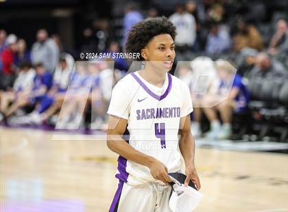 Thumbnail 2 in Christian Brothers vs. Sacramento (CIF SJS Division 3 Final) photogallery.
