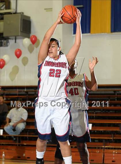 Thumbnail 3 in Shasta vs. Las Plumas (Lady Bulldog Holiday Classic) photogallery.