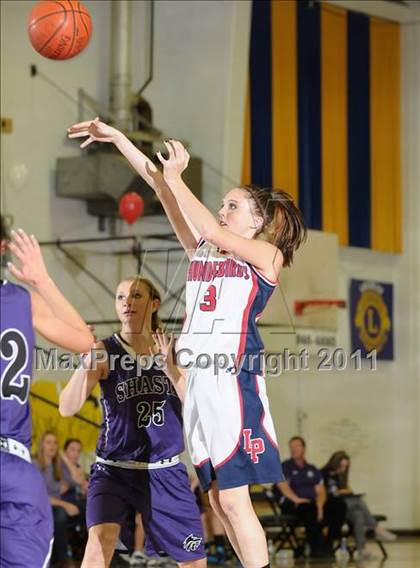 Thumbnail 2 in Shasta vs. Las Plumas (Lady Bulldog Holiday Classic) photogallery.