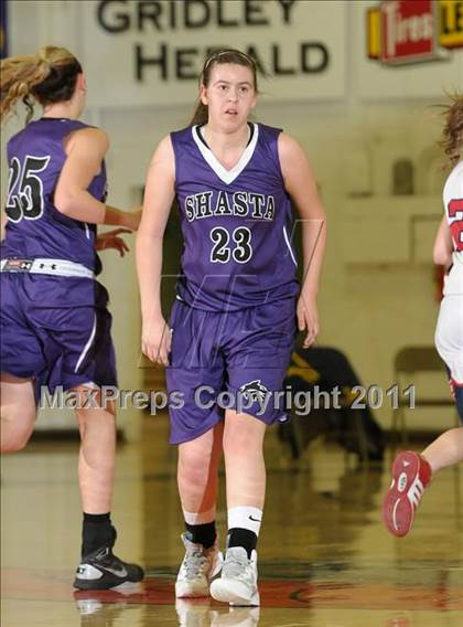 Thumbnail 1 in Shasta vs. Las Plumas (Lady Bulldog Holiday Classic) photogallery.