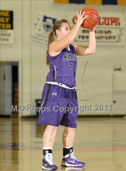 Thumbnail 1 in Shasta vs. Las Plumas (Lady Bulldog Holiday Classic) photogallery.