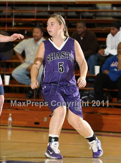 Thumbnail 2 in Shasta vs. Las Plumas (Lady Bulldog Holiday Classic) photogallery.