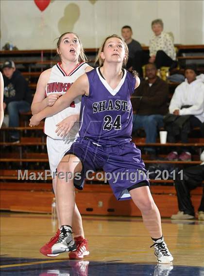 Thumbnail 1 in Shasta vs. Las Plumas (Lady Bulldog Holiday Classic) photogallery.