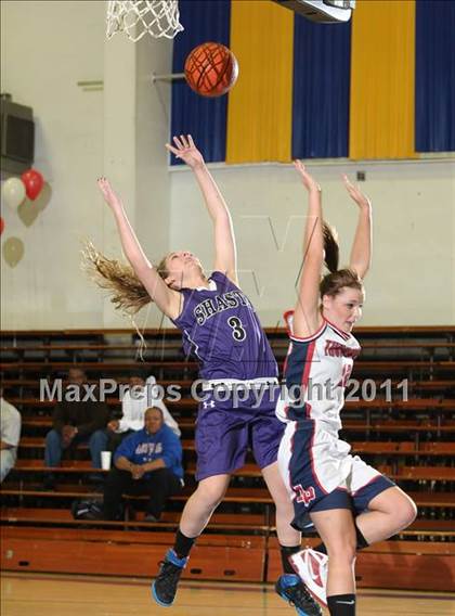 Thumbnail 3 in Shasta vs. Las Plumas (Lady Bulldog Holiday Classic) photogallery.