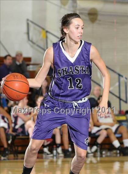 Thumbnail 2 in Shasta vs. Las Plumas (Lady Bulldog Holiday Classic) photogallery.