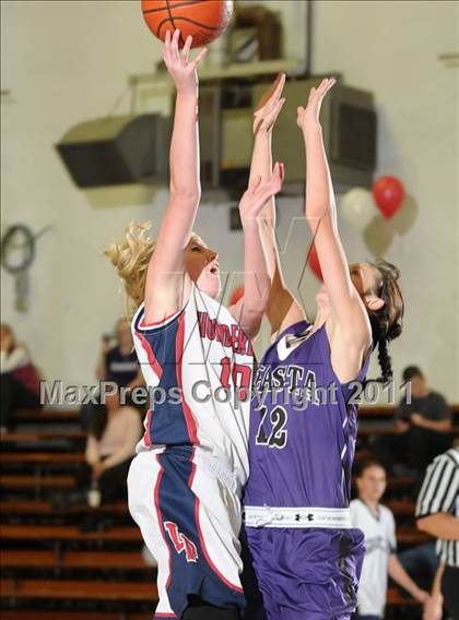Thumbnail 3 in Shasta vs. Las Plumas (Lady Bulldog Holiday Classic) photogallery.