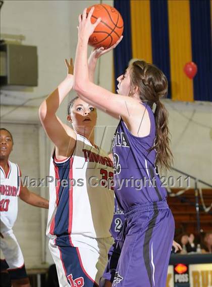 Thumbnail 1 in Shasta vs. Las Plumas (Lady Bulldog Holiday Classic) photogallery.