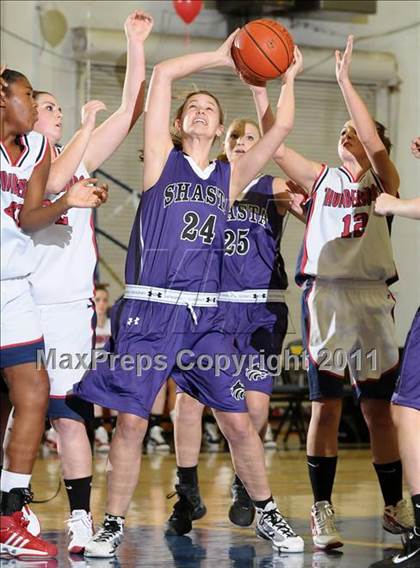 Thumbnail 1 in Shasta vs. Las Plumas (Lady Bulldog Holiday Classic) photogallery.