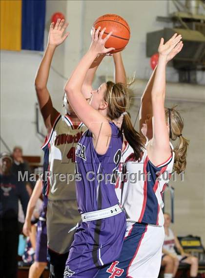 Thumbnail 3 in Shasta vs. Las Plumas (Lady Bulldog Holiday Classic) photogallery.