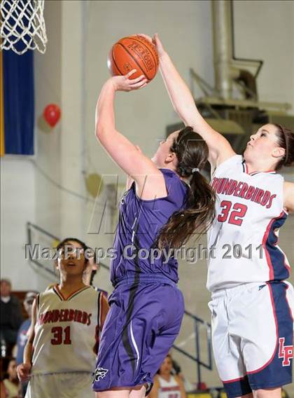 Thumbnail 3 in Shasta vs. Las Plumas (Lady Bulldog Holiday Classic) photogallery.