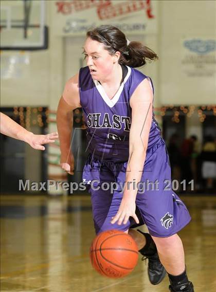 Thumbnail 1 in Shasta vs. Las Plumas (Lady Bulldog Holiday Classic) photogallery.