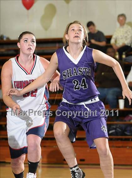 Thumbnail 2 in Shasta vs. Las Plumas (Lady Bulldog Holiday Classic) photogallery.