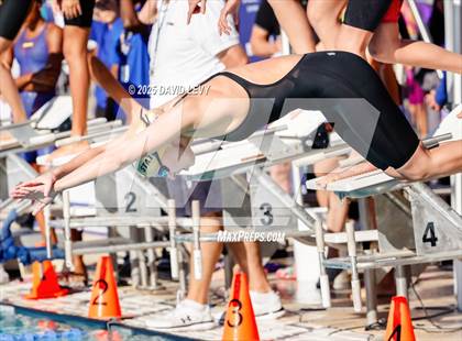 Thumbnail 3 in AIA D1 Finals photogallery.