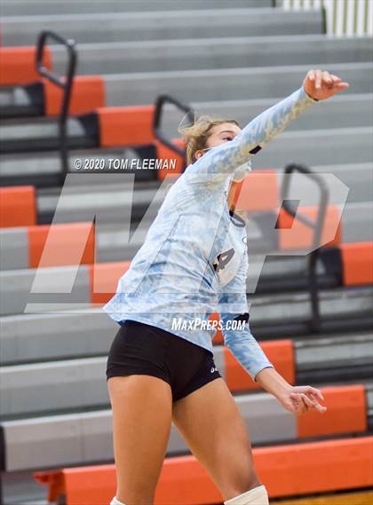 Thumbnail 3 in North @ Shawnee Mission East photogallery.