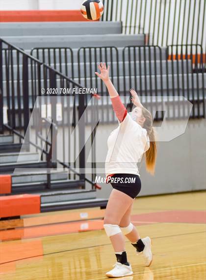 Thumbnail 1 in North @ Shawnee Mission East photogallery.