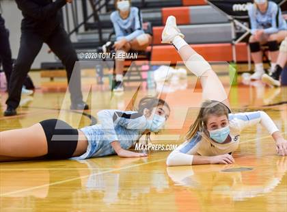 Thumbnail 1 in North @ Shawnee Mission East photogallery.