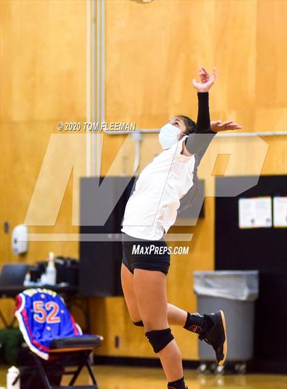 Thumbnail 3 in North @ Shawnee Mission East photogallery.