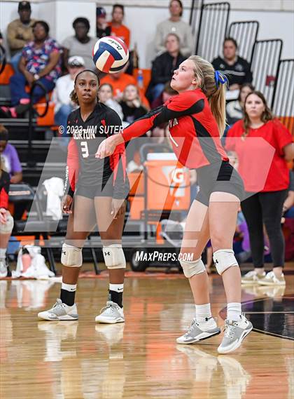 Thumbnail 1 in Weimar vs Burton (UIL 2A Region IV Area Playoff) photogallery.