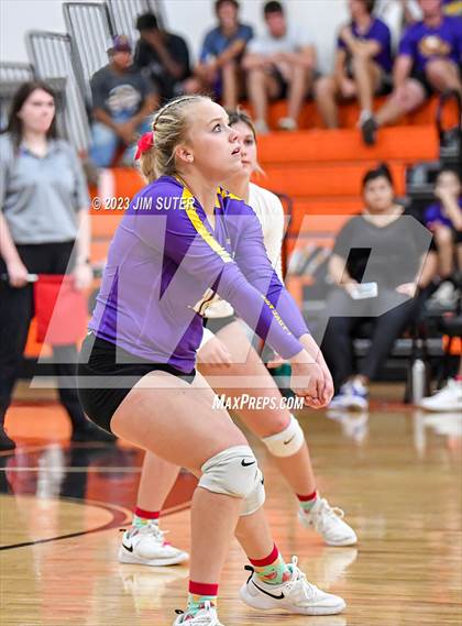 Thumbnail 3 in Weimar vs Burton (UIL 2A Region IV Area Playoff) photogallery.