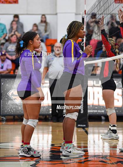 Thumbnail 2 in Weimar vs Burton (UIL 2A Region IV Area Playoff) photogallery.