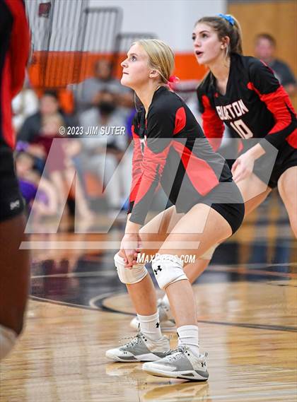 Thumbnail 1 in Weimar vs Burton (UIL 2A Region IV Area Playoff) photogallery.