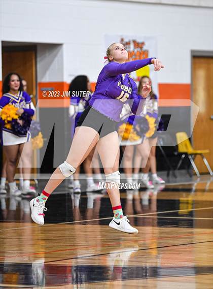 Thumbnail 1 in Weimar vs Burton (UIL 2A Region IV Area Playoff) photogallery.