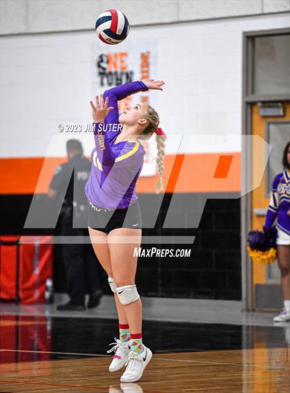 Thumbnail 1 in Weimar vs Burton (UIL 2A Region IV Area Playoff) photogallery.