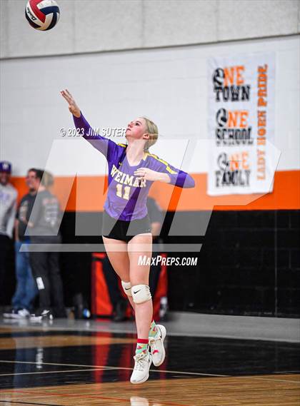 Thumbnail 2 in Weimar vs Burton (UIL 2A Region IV Area Playoff) photogallery.