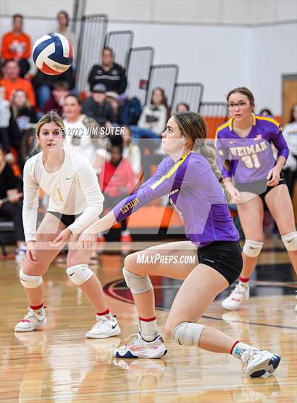 Thumbnail 2 in Weimar vs Burton (UIL 2A Region IV Area Playoff) photogallery.