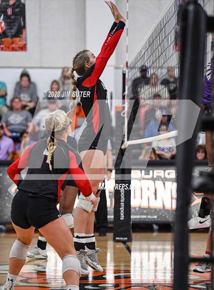 Thumbnail 1 in Weimar vs Burton (UIL 2A Region IV Area Playoff) photogallery.