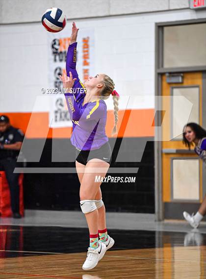Thumbnail 1 in Weimar vs Burton (UIL 2A Region IV Area Playoff) photogallery.