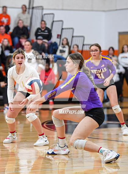 Thumbnail 1 in Weimar vs Burton (UIL 2A Region IV Area Playoff) photogallery.