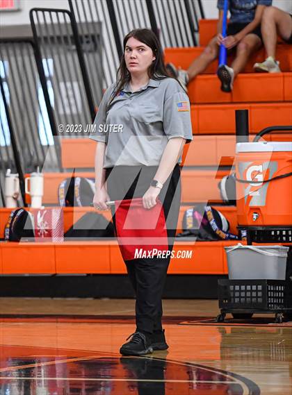 Thumbnail 2 in Weimar vs Burton (UIL 2A Region IV Area Playoff) photogallery.
